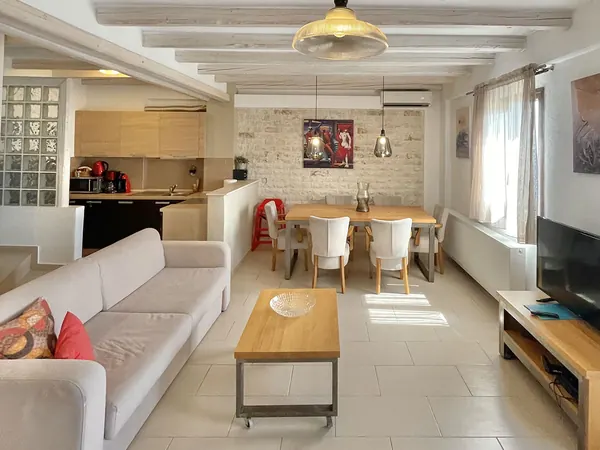 Three bedroom villa for up to seven guests